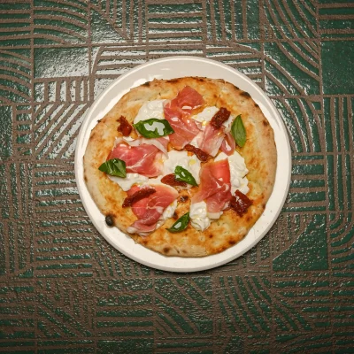 italian pizza tirana